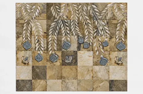 Leaf and Honeycomb Interior Stone Feature — OS-SM-154